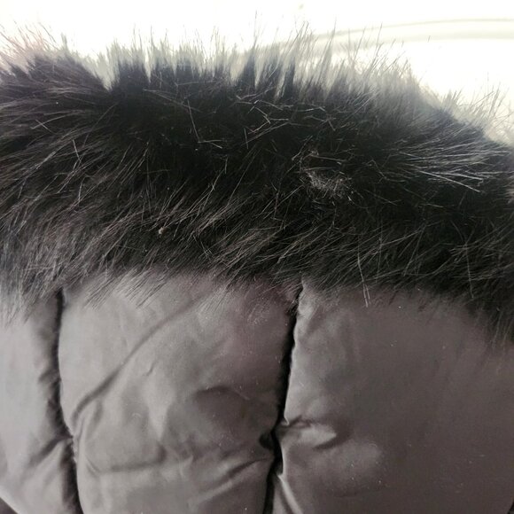 *NWT - Tahari Dana Hooded Faux Fur Trim Puffer Coat - Black - XL- $320 Retail - Picture 11 of 14